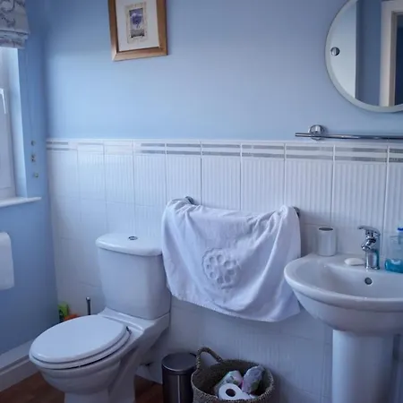 Daire Beautiful 2 Bedroom 2 Bathroom Apt Edinburgh