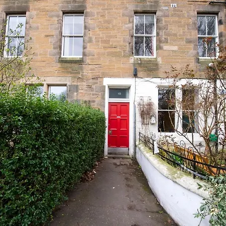 Guestready - By The Meadows Close To City Center Edinburgh