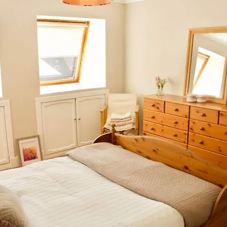 Altido Superb Terraced House With Patio In Leith * 爱丁堡