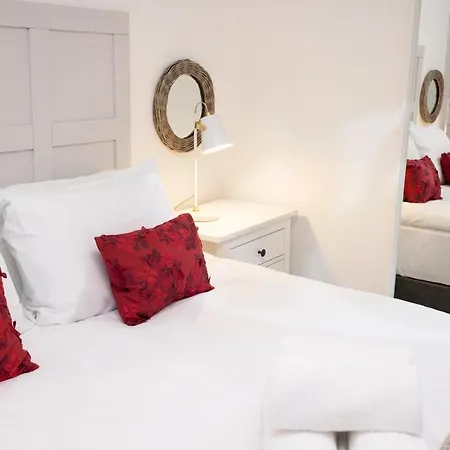 Joivy Elegant New Town Flat Near Princes Street * Edimburgo