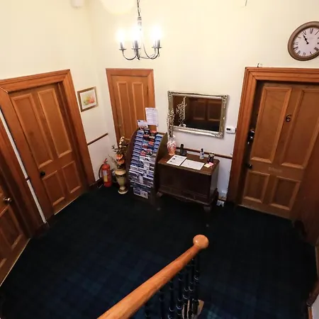 Airdenair Bed and Breakfast 3*