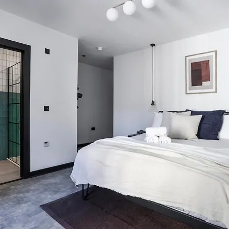 The Brewers Contemporary 4*