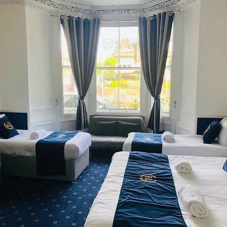 West End 4* Edynburg