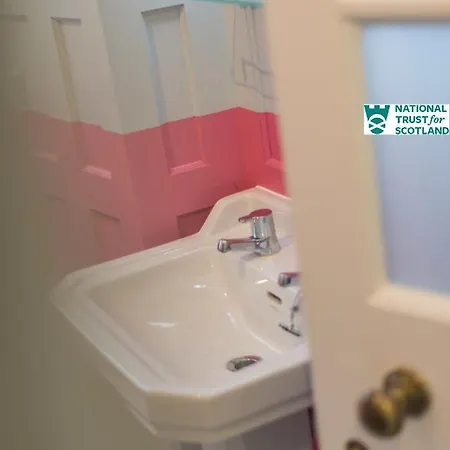 Johnstone By The National Trust Scotland 爱丁堡