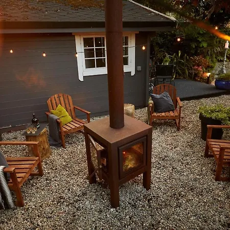 94dr بيت للعطل إدنبرة