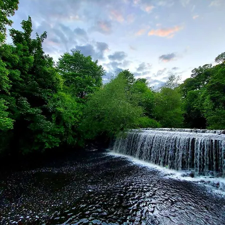 Bed & Breakfast Edinburgh's Dean Village River View Retreat *