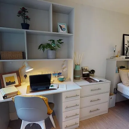 Iq Grove Accomodation In Edinburgh Edinburg