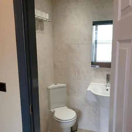 Lower Gilmore Place *