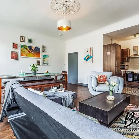 Spacious Royal Mile 4br-2,5ba - Free Parking By Bonjour Residences *