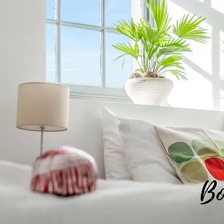 Spacious Royal Mile 4br-2,5ba - Free Parking By Bonjour Residences *