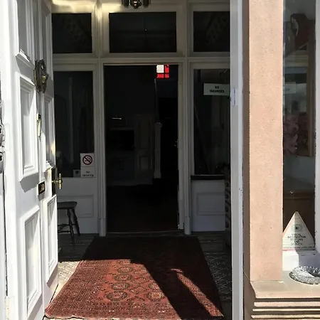 Dorstan House Πανσιόν 3*
