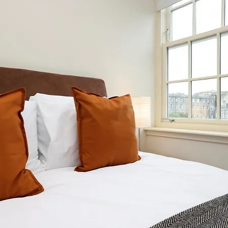 Lejlighed Joivy Spacious 2 Bed,2 Bath Flat, Free Parking And Rooftop Terrace *