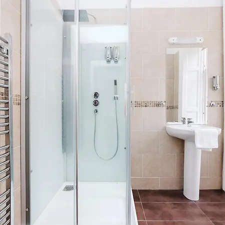 Affittacamere Castle Street 3*