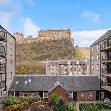 One Bedroom Websters Land Flat - Grassmarket Apartment Edinburgh