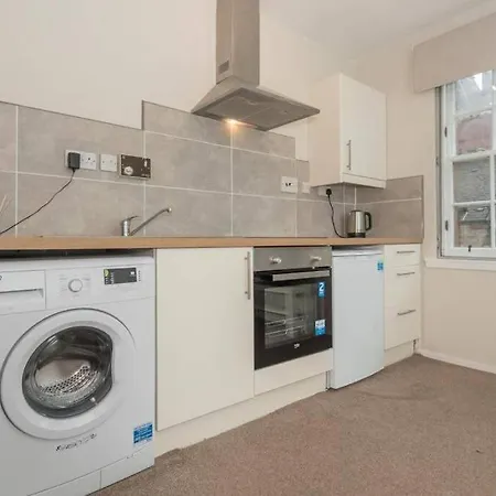 One Bedroom Websters Land Flat - Grassmarket Edinburgh
