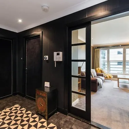 Royal Mile & Arthur's Seat Apt With Private Parking * Edimburgo