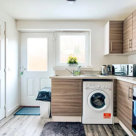 Guestready - Serene 2br W Yard & Parking - Sleeps Up To 6 Casa vacanze Edimburgo