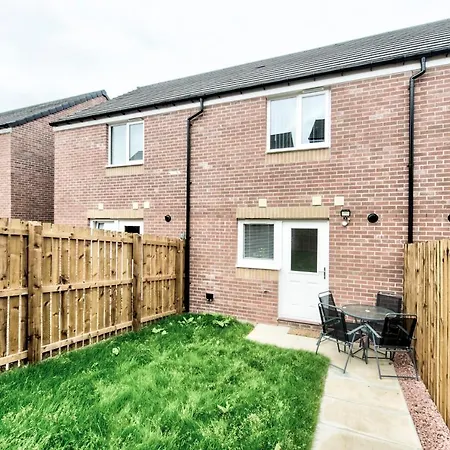 Guestready - Serene 2br W Yard & Parking - Sleeps Up To 6 * Edimburgo