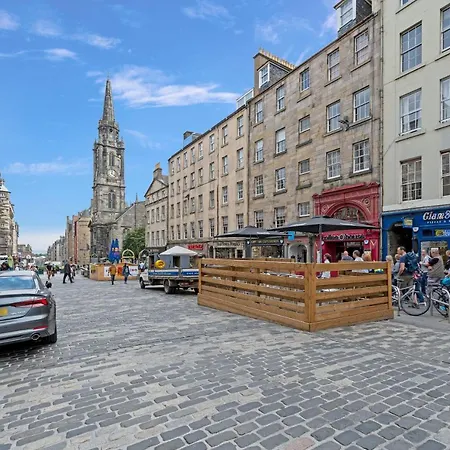 דירה Old Town Spacious 5br-2ba, Near Royal Mile By Bonjour Residences אדינבורו