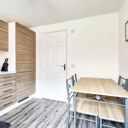 Guestready - Serene 2br W Yard & Parking - Sleeps Up To 6 Casa vacanze Edimburgo