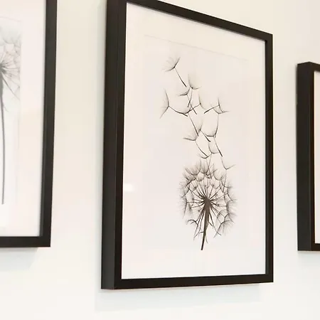 Modern & Bright 1 Bed For 4 Close To Centre! *