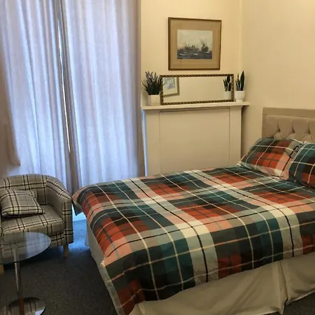 Large Grange Apartment *