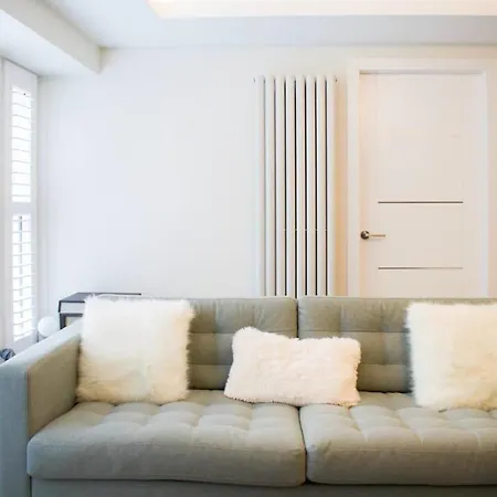 Bright 1 Bedroom Centre With Historic Twist Ferienhaus Edinburgh