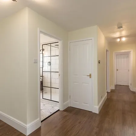 Apartment Guestready - Elegant 2br Period Flat In Oldtown Edinburgh