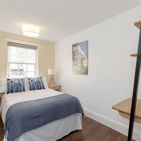 Guestready - Elegant 2br Period Flat In Oldtown *