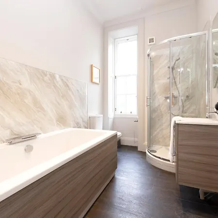 Joivy Sophisticated Near Castle * Edimburgo