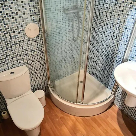Lovely 3 Bedroom Apartment - Free Parking Édimbourg