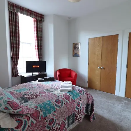 Apartment Modern 2bed 2bath Flat Near Princes Street Edinburgh
