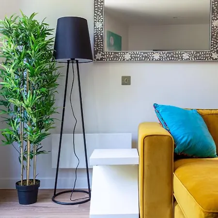 Castle View Luxury 1 Bed Flat *