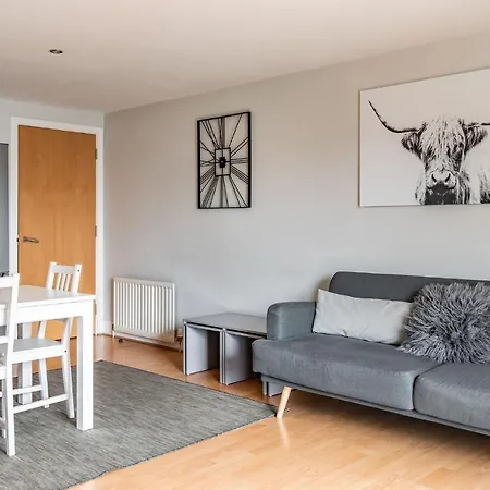 Apartment Amazing - Cables Wynd Near The Shore - Free Parking