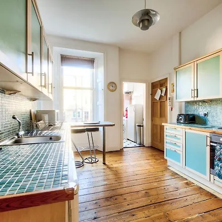Apartment Guestready - & Comfortable 2br Edinburgh