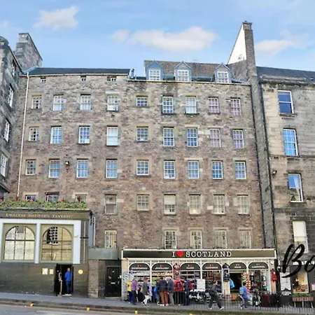Royal Mile 5Br-2Ba - Free Parking & Private Entrance By Bonjour Residences Edinburgh إدنبرة