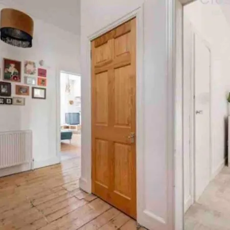 Διαμέρισμα Cosy 2 Bedroom Flat In *