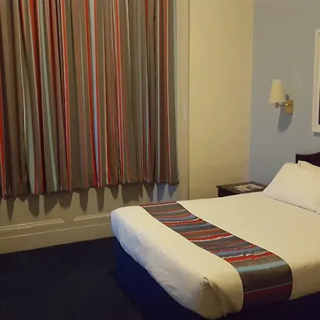 Greens Hotel