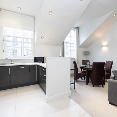 Joivy Contemporary And Vibrant 1br Flat Near Princes Street *