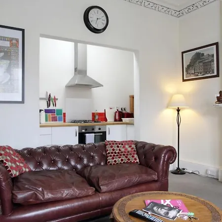 Apartment Modern And Colourful Flat By The Castle