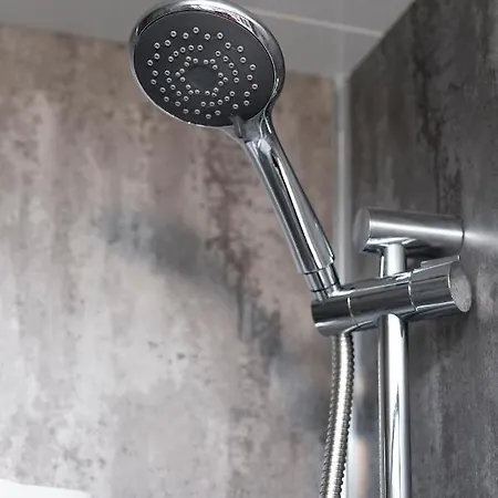 48 Gilmore Place Residences Ξενοδοχείο *