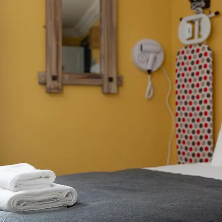 48 Gilmore Place Residences Ξενοδοχείο