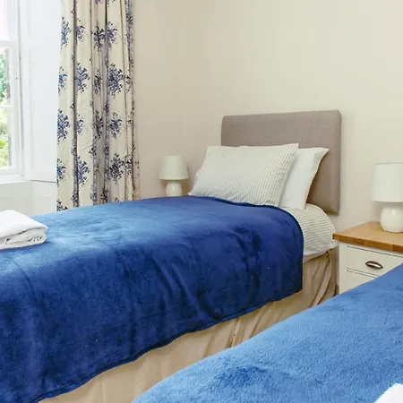 Gorgeous 3-bedroom Apartment Edinburgh