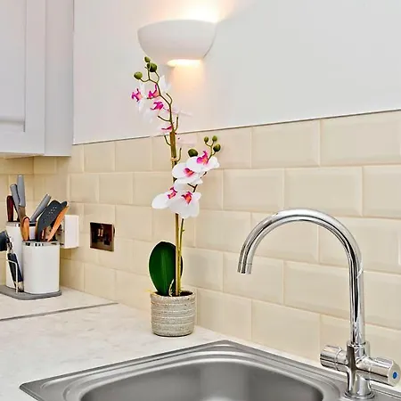 Apartamento Newly Reno'd 2 Bed With Free Parking Edimburgo