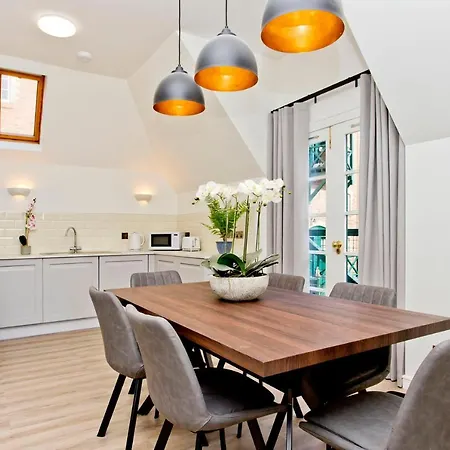 Apartamento Newly Reno'd 2 Bed With Free Parking Edimburgo