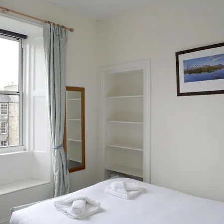 דירה Modern And Colourful Flat By The Castle *