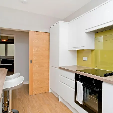 Charming Old Town 2 Bed Apt, 2mins From Royal Mile Edynburg