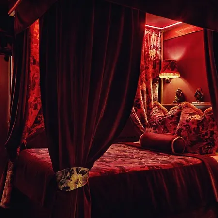 House Of Gods Royal Mile Edinburgh