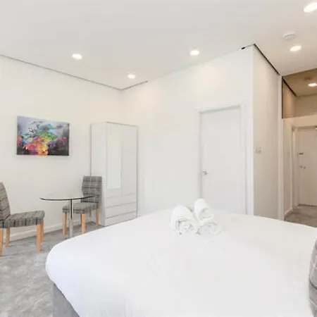 Gorgeous Studio At The Heart Of Old Town