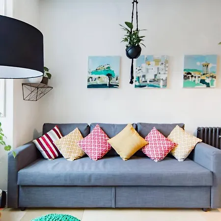 The Plywood Flat, Modern Style In A Traditional Tenement Edinburgh